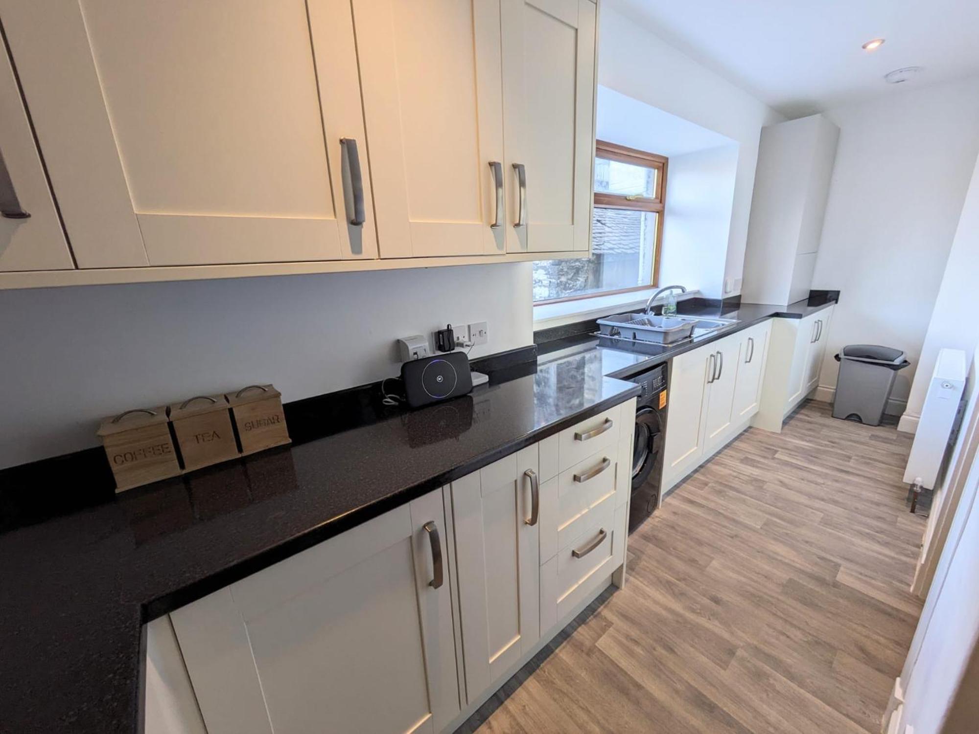 2 Bedroom Townhouse With Seaview On The Nc500 Wick Wick  Exterior photo